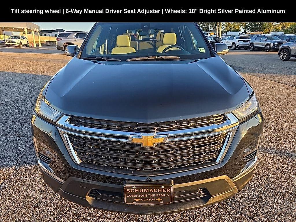 used 2023 Chevrolet Traverse car, priced at $27,000