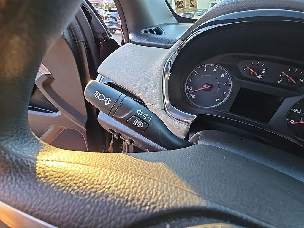 used 2023 Chevrolet Traverse car, priced at $27,000