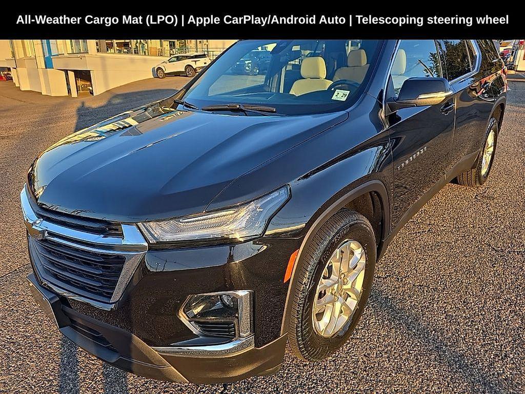 used 2023 Chevrolet Traverse car, priced at $27,000