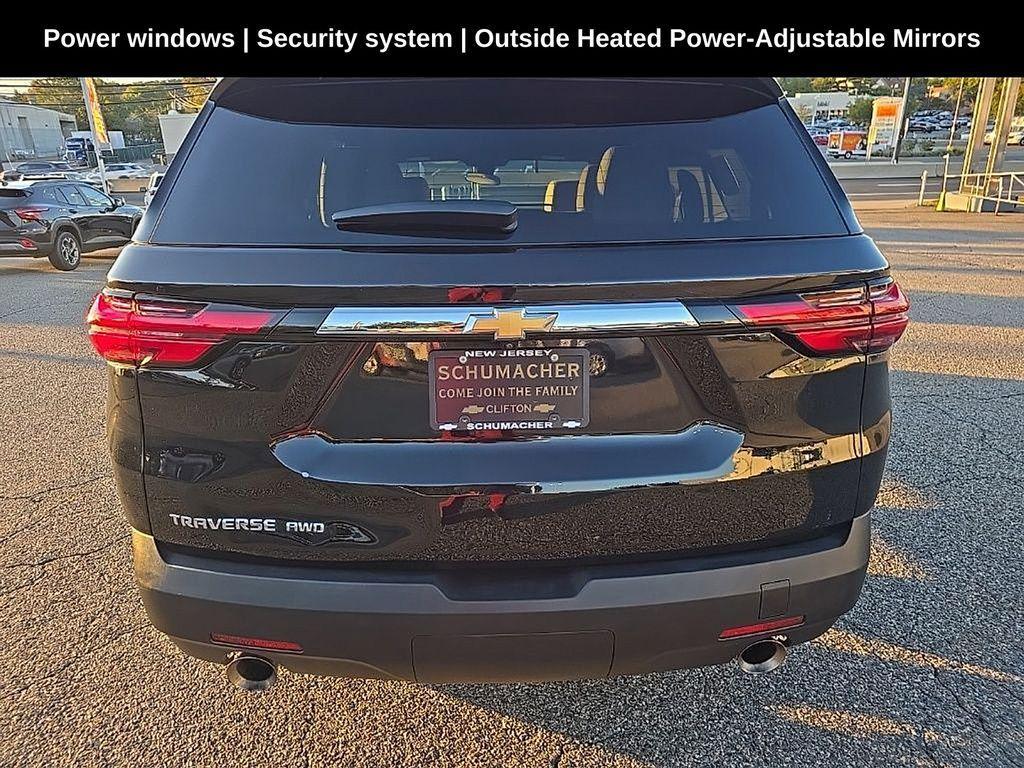 used 2023 Chevrolet Traverse car, priced at $27,000