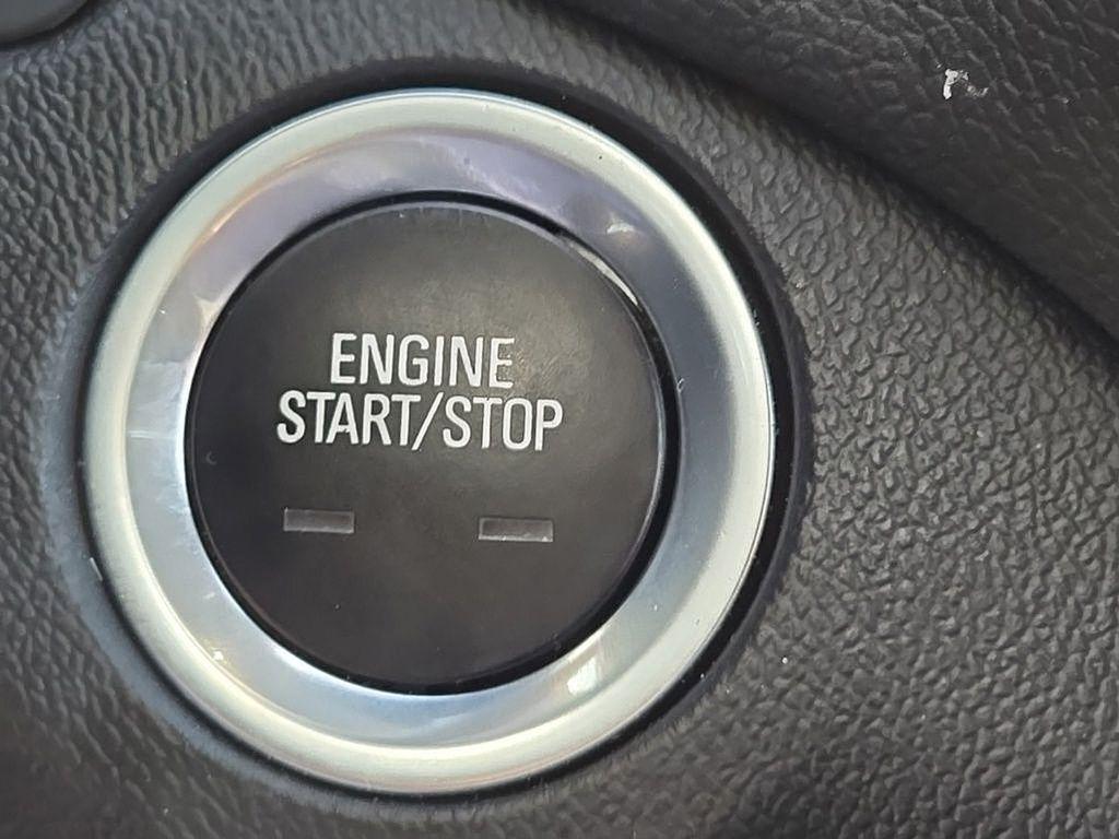 used 2022 Chevrolet Equinox car, priced at $19,806