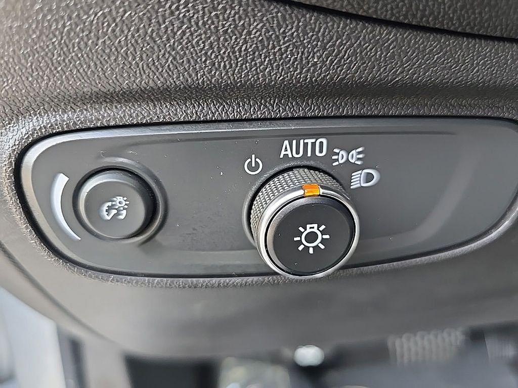 used 2022 Chevrolet Equinox car, priced at $19,806