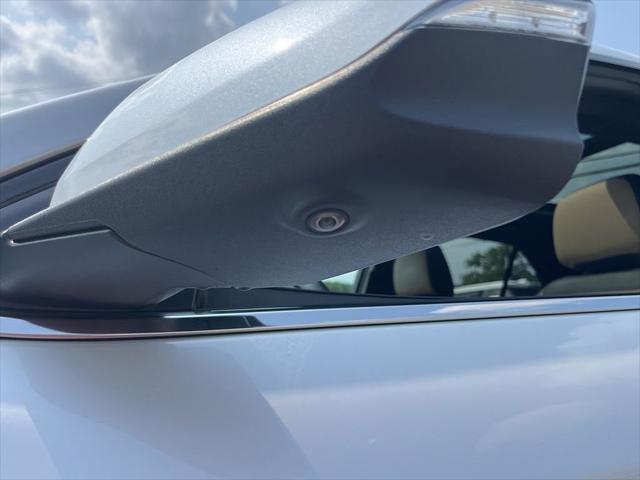 used 2022 Chevrolet Equinox car, priced at $25,117