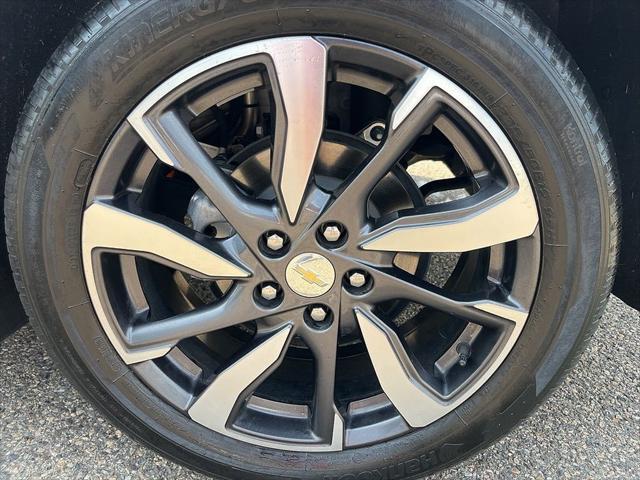 used 2022 Chevrolet Equinox car, priced at $25,117