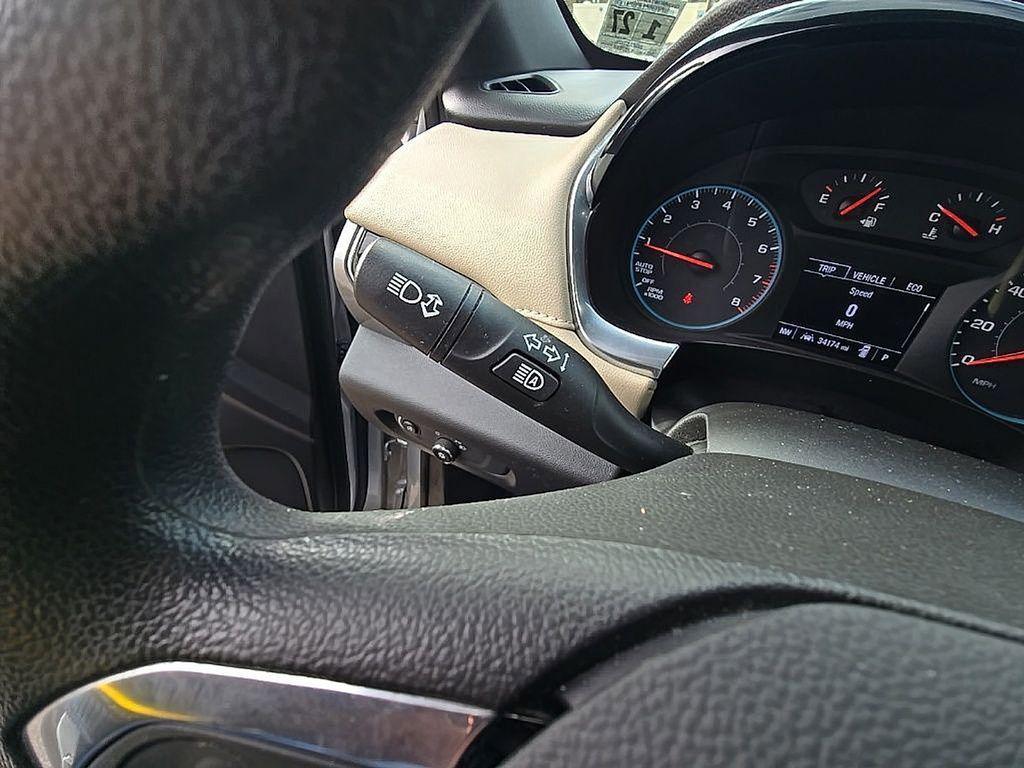 used 2022 Chevrolet Traverse car, priced at $26,375