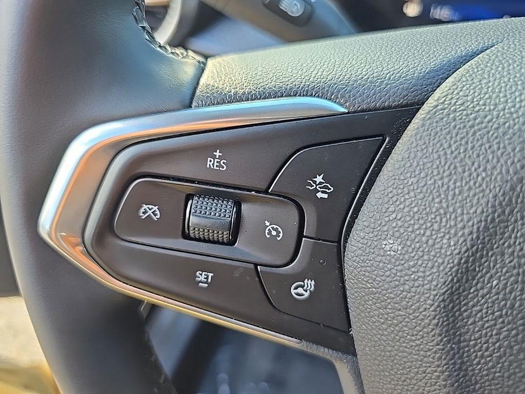 used 2025 Chevrolet Trax car, priced at $24,436