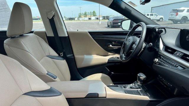 used 2021 Lexus ES 350 car, priced at $32,988