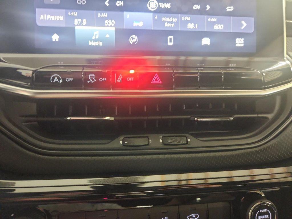 new 2025 Jeep Compass car, priced at $31,295
