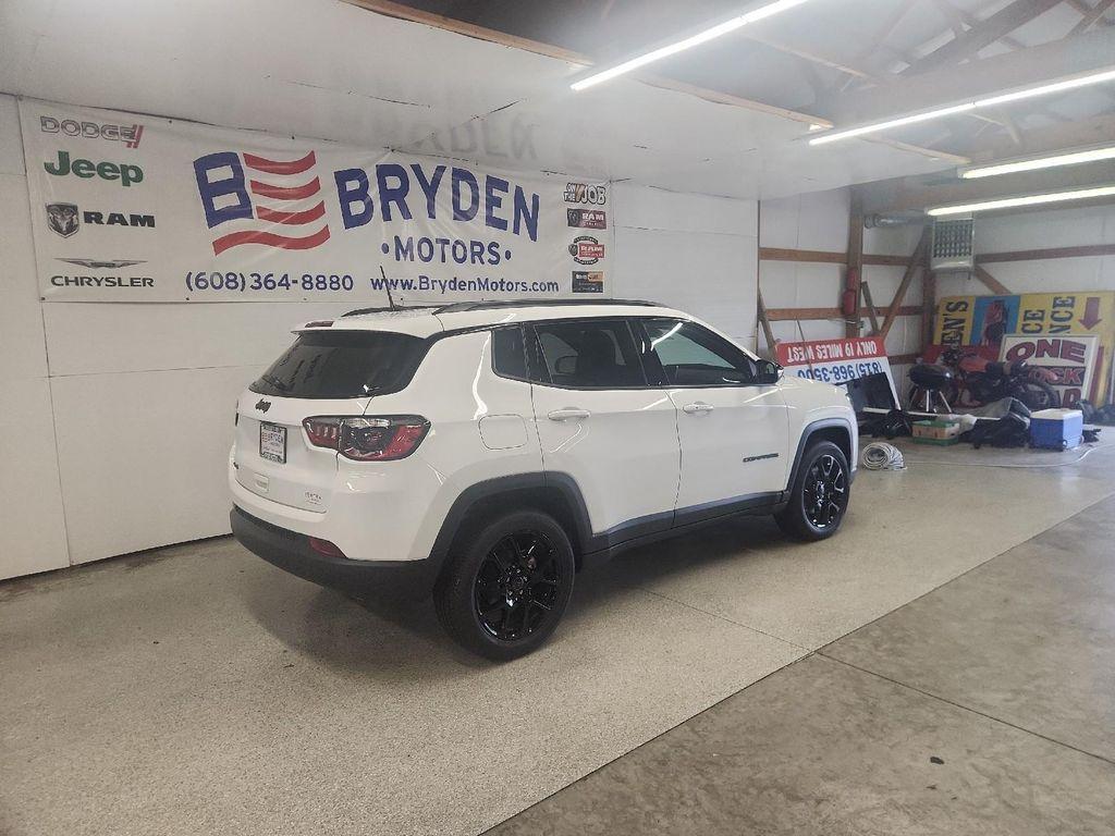 new 2025 Jeep Compass car, priced at $31,295
