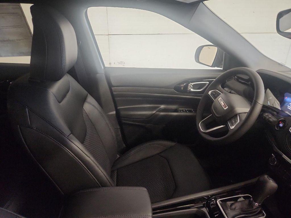 new 2025 Jeep Compass car, priced at $31,295