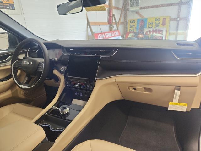 new 2025 Jeep Grand Cherokee L car, priced at $45,929