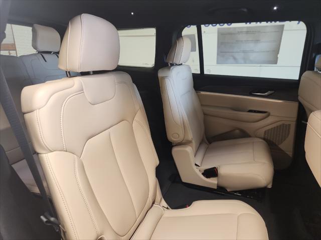 new 2025 Jeep Grand Cherokee L car, priced at $45,929