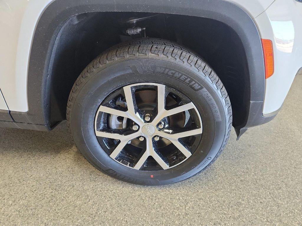 new 2025 Jeep Grand Cherokee L car, priced at $45,019
