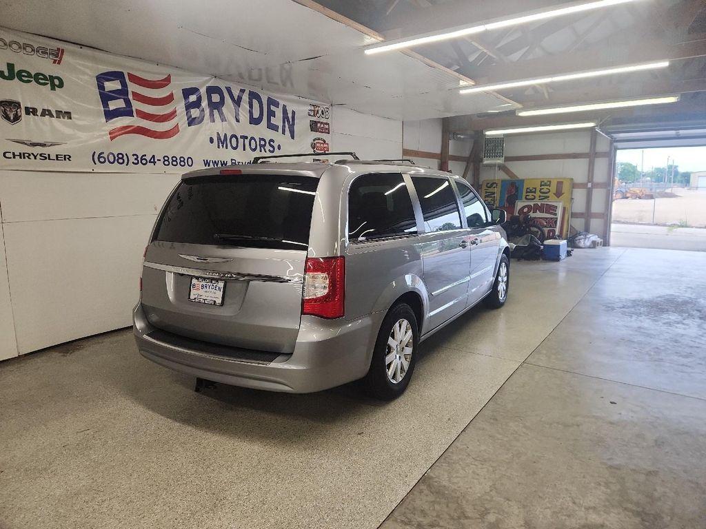 used 2014 Chrysler Town & Country car, priced at $9,387