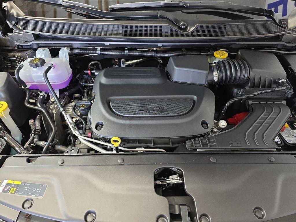 new 2025 Chrysler Pacifica car, priced at $44,179