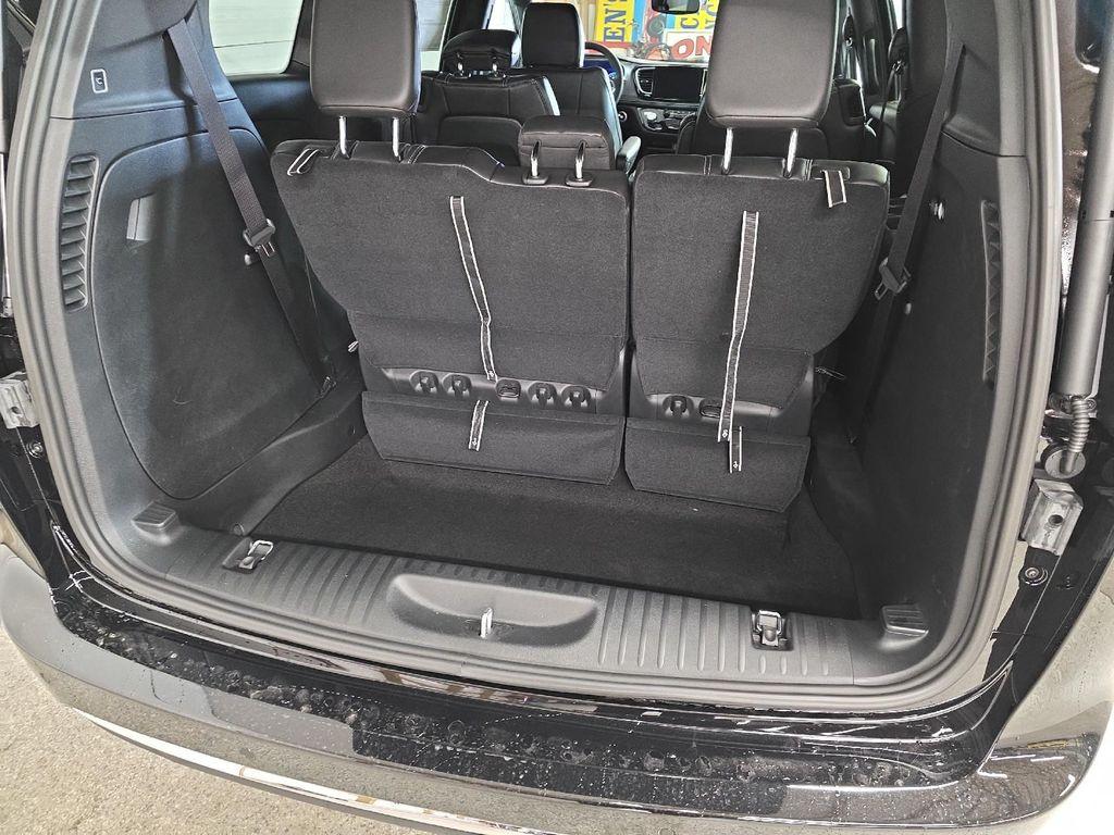 new 2025 Chrysler Pacifica car, priced at $44,179