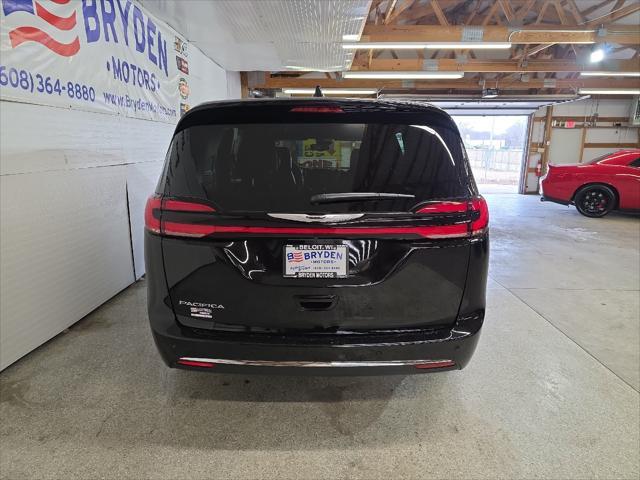 new 2025 Chrysler Pacifica car, priced at $43,785