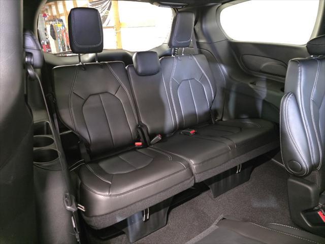 new 2025 Chrysler Pacifica car, priced at $43,785