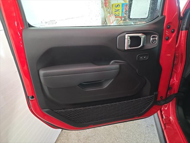 new 2025 Jeep Gladiator car, priced at $42,895