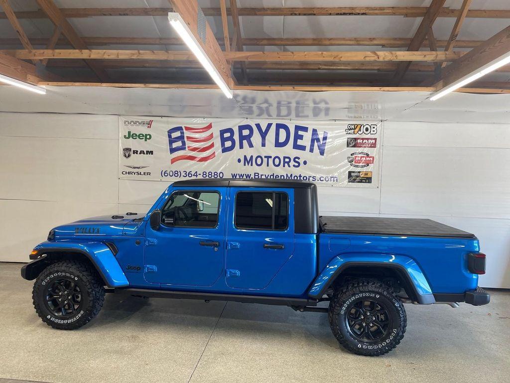 new 2026 Jeep Gladiator car, priced at $54,995