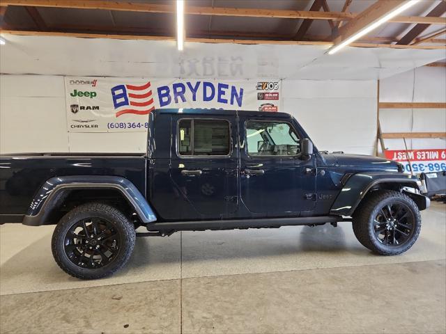 new 2025 Jeep Gladiator car, priced at $43,295