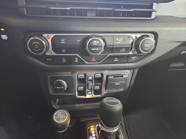 new 2025 Jeep Gladiator car, priced at $43,295