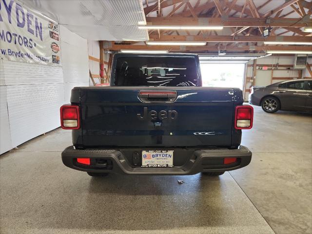 new 2025 Jeep Gladiator car, priced at $43,295