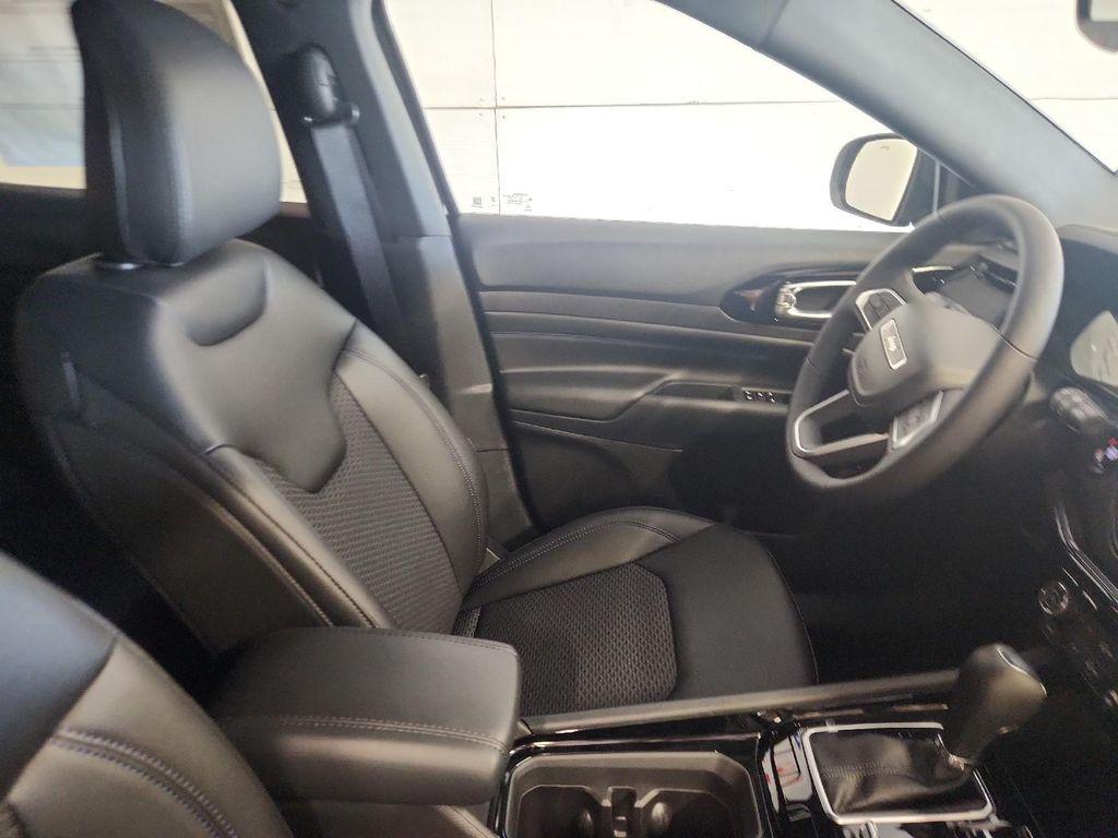 new 2025 Jeep Compass car, priced at $31,725
