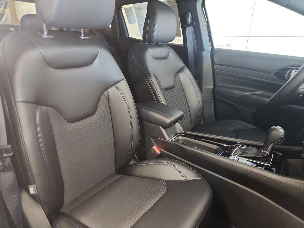 new 2025 Jeep Compass car, priced at $31,725