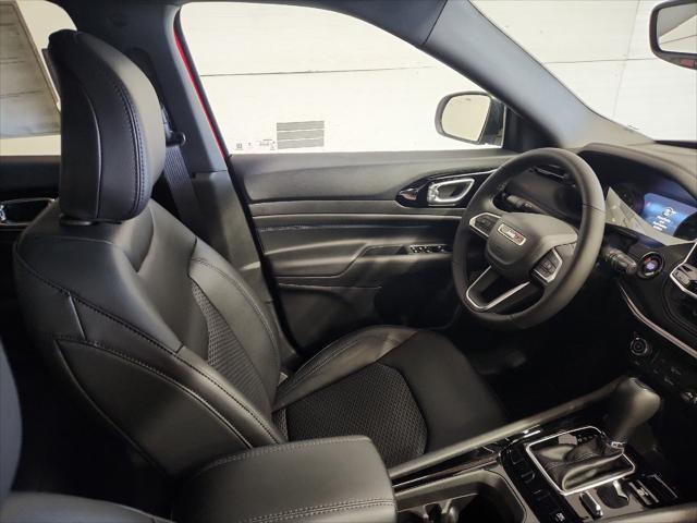 new 2025 Jeep Compass car, priced at $30,861