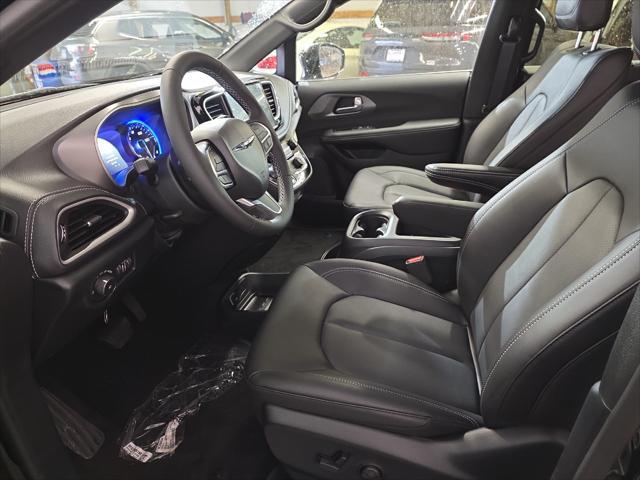 new 2025 Chrysler Pacifica car, priced at $42,395