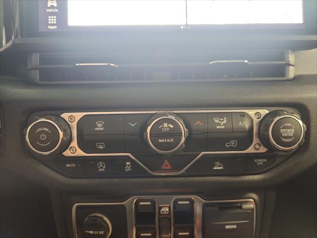 new 2025 Jeep Gladiator car, priced at $42,895