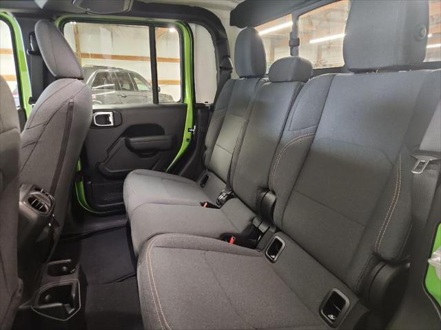 new 2025 Jeep Gladiator car, priced at $42,895