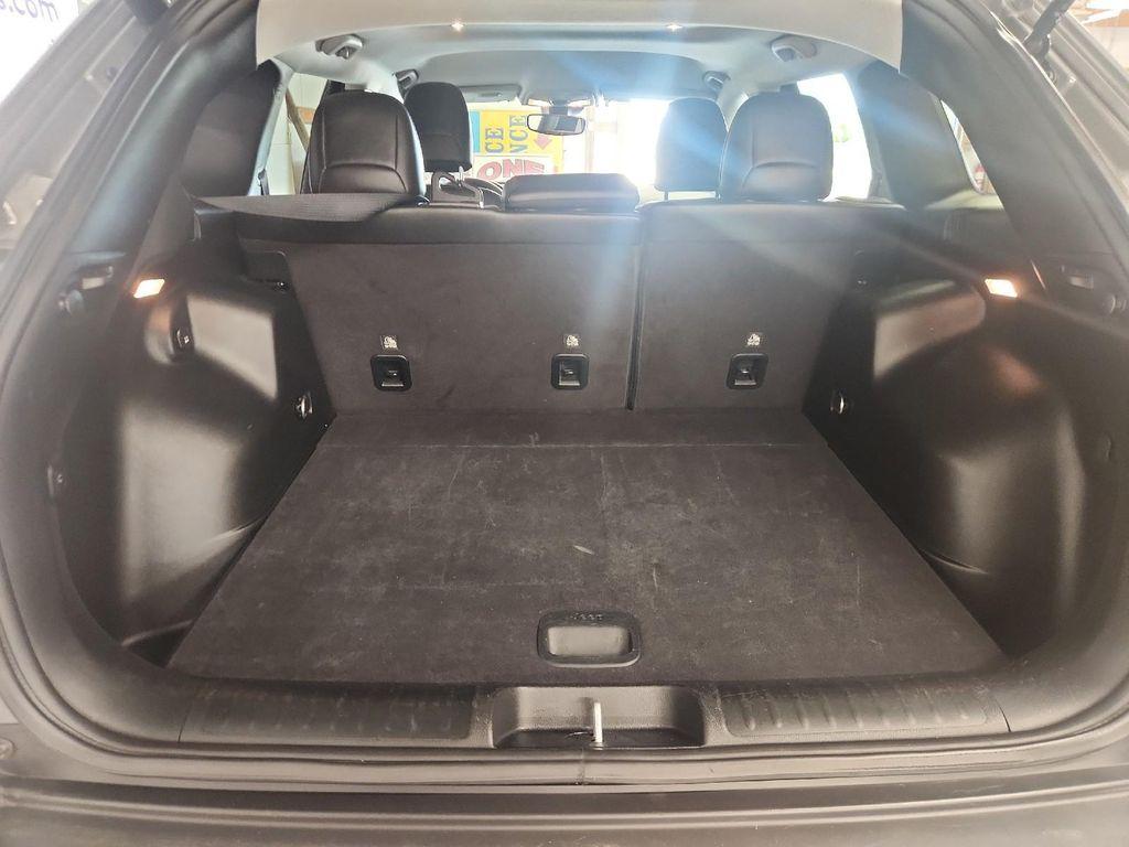 used 2023 Jeep Cherokee car