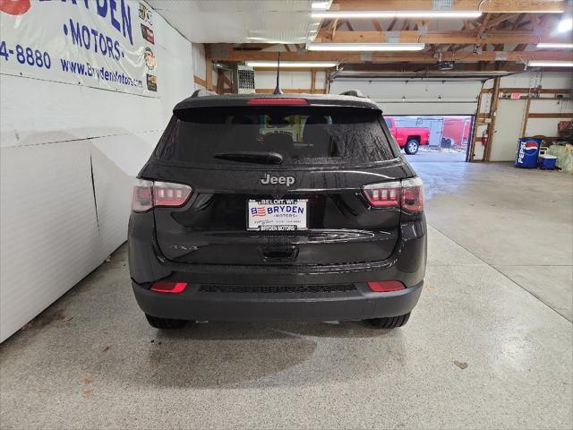 new 2025 Jeep Compass car, priced at $31,990