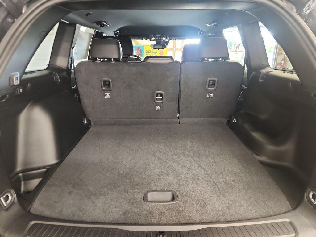 new 2025 Jeep Grand Cherokee car, priced at $47,895