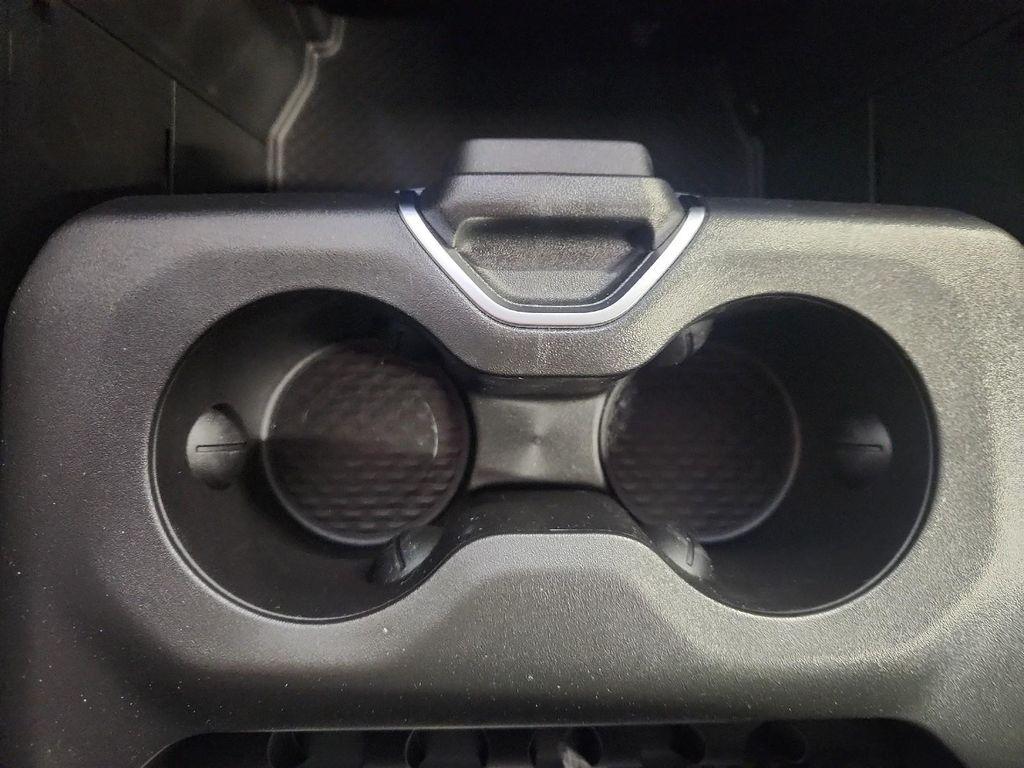 new 2025 Ram 1500 car, priced at $69,556