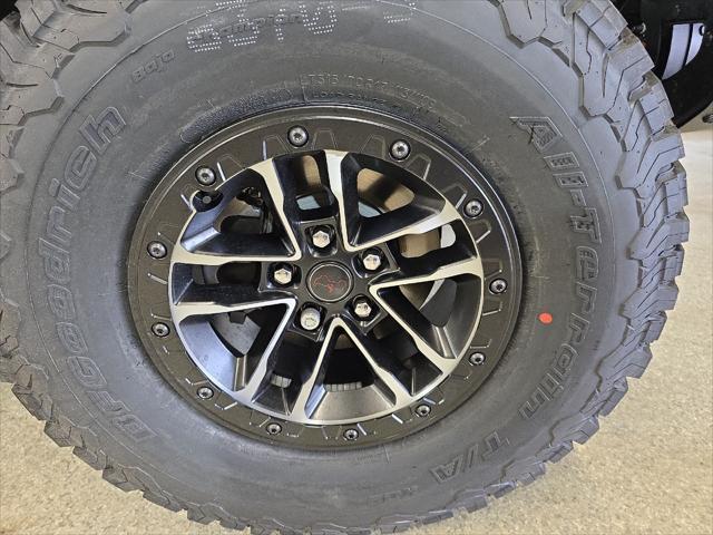 new 2025 Jeep Wrangler car, priced at $69,595