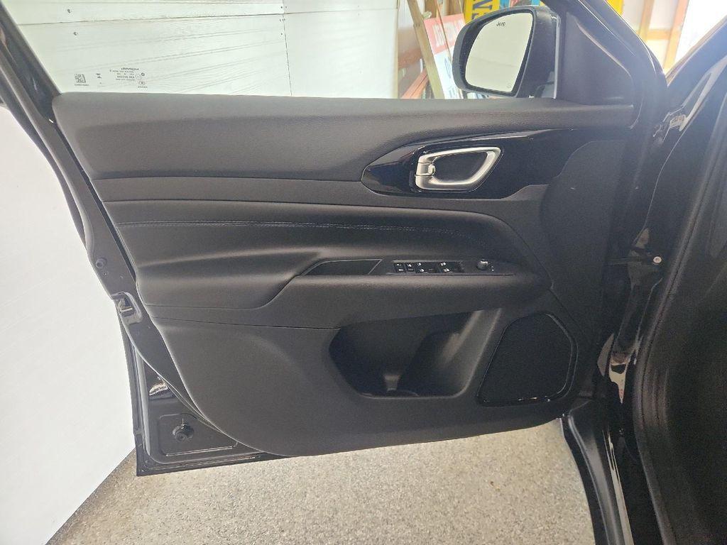 new 2025 Jeep Compass car, priced at $31,395