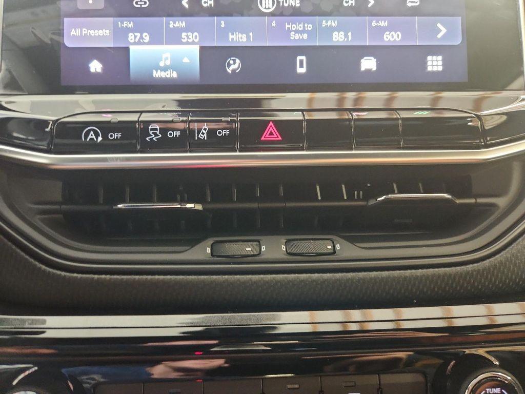 new 2025 Jeep Compass car, priced at $31,395