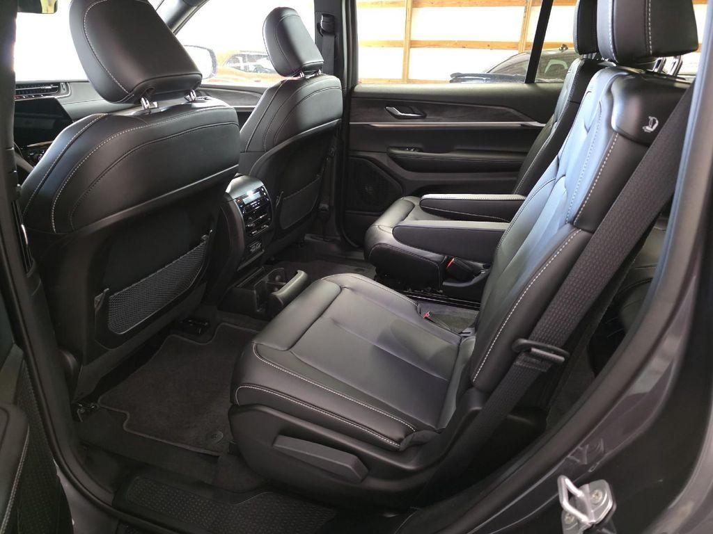 new 2025 Jeep Grand Cherokee L car, priced at $47,956
