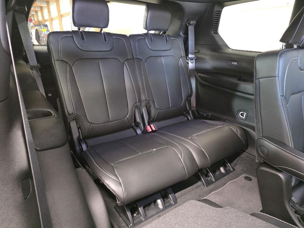 new 2025 Jeep Grand Cherokee L car, priced at $47,956