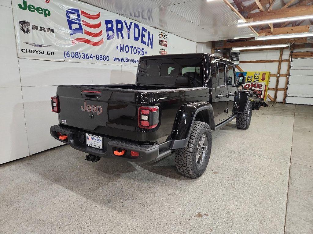 new 2025 Jeep Gladiator car, priced at $60,990