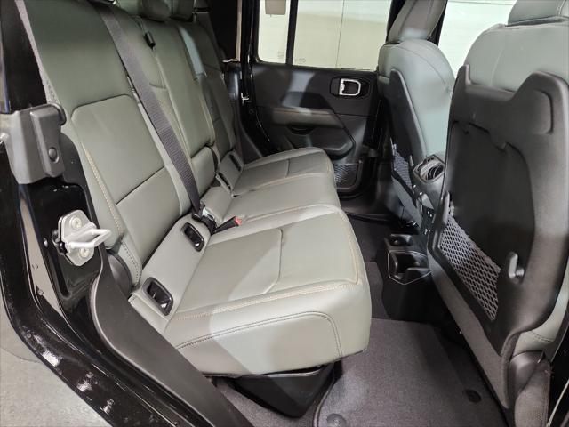 new 2025 Jeep Gladiator car, priced at $61,289