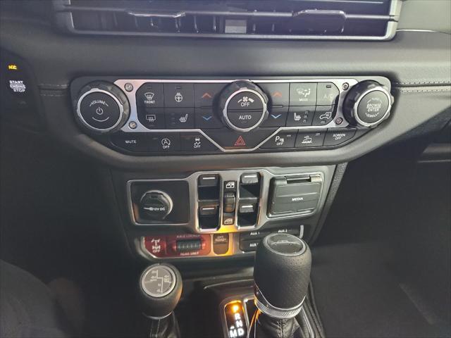 new 2025 Jeep Gladiator car, priced at $61,289
