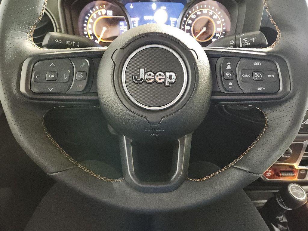 new 2025 Jeep Gladiator car, priced at $60,990