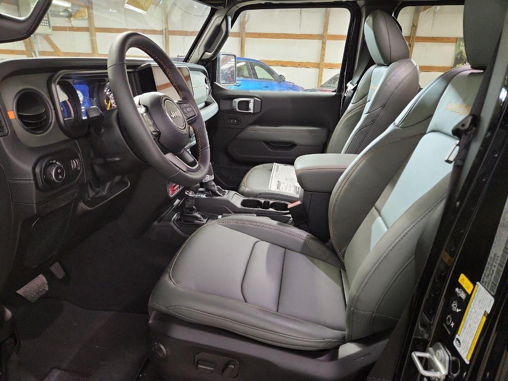 new 2025 Jeep Gladiator car, priced at $60,990