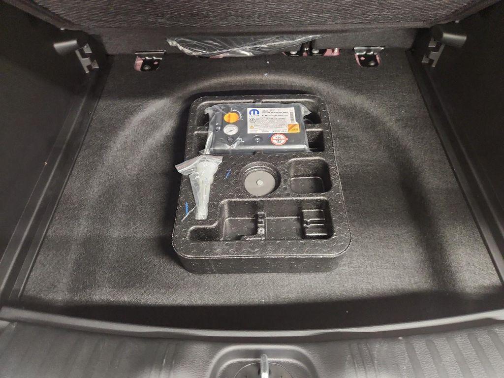 new 2025 Jeep Compass car, priced at $31,725