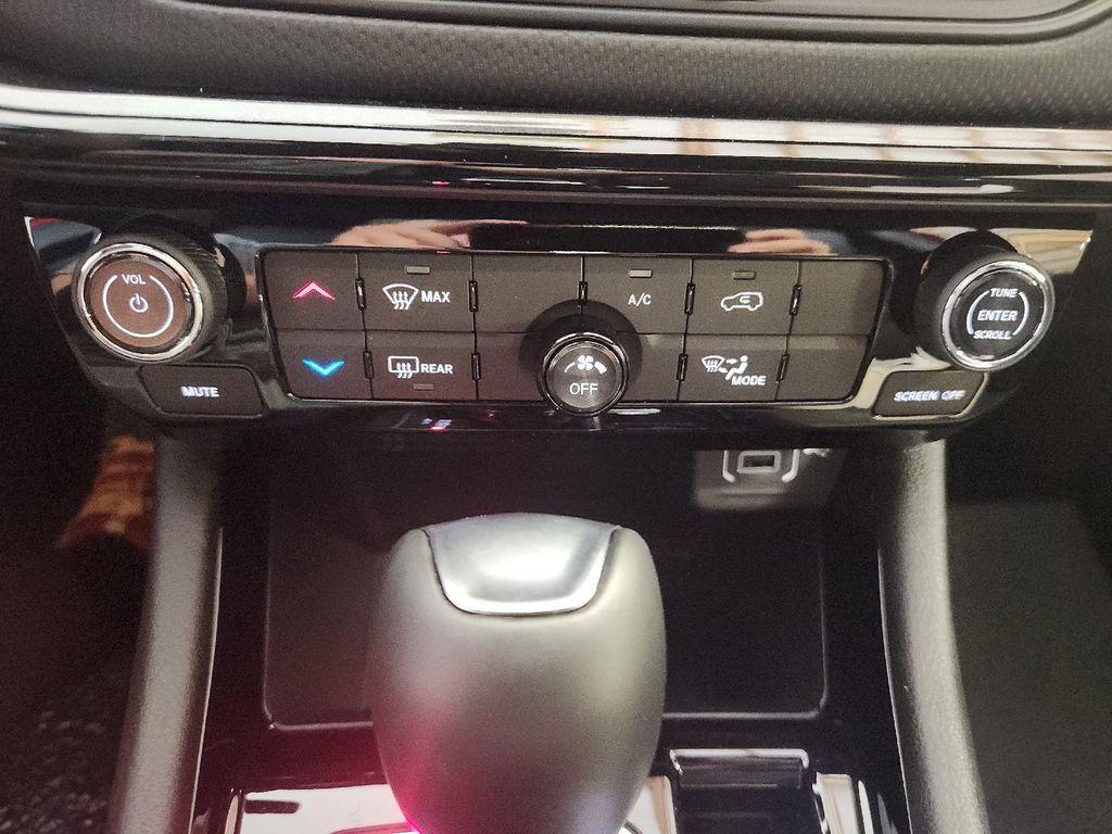 new 2025 Jeep Compass car, priced at $31,725
