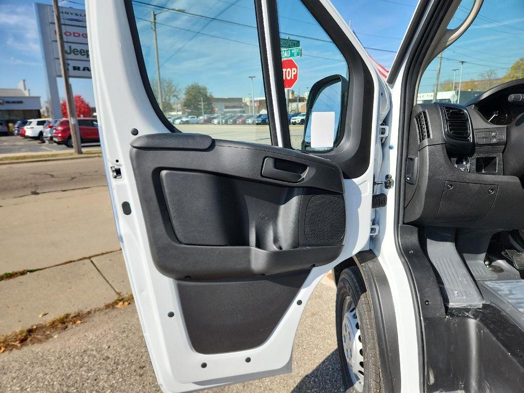 new 2025 Ram ProMaster 2500 car, priced at $47,890